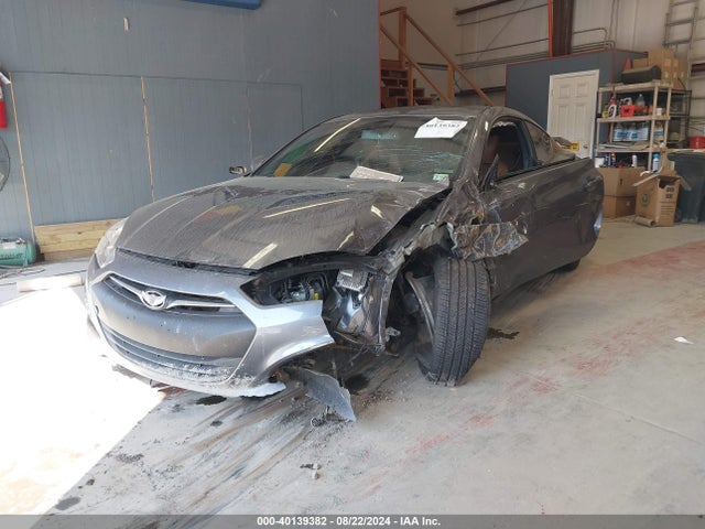 Hyundai Genesis 3.8 Ultimate 2016 KMHHU6KJ5GU133304 Image 2