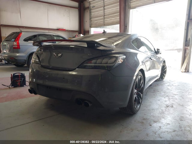 Hyundai Genesis 3.8 Ultimate 2016 KMHHU6KJ5GU133304 Image 4