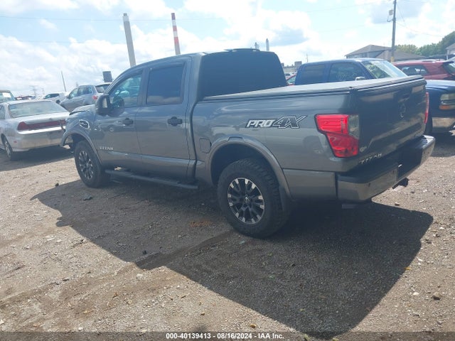 Nissan Titan Pro-4x 2017 1N6AA1E5XHN524294 Image 3