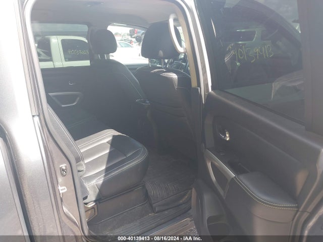 Nissan Titan Pro-4x 2017 1N6AA1E5XHN524294 Image 8