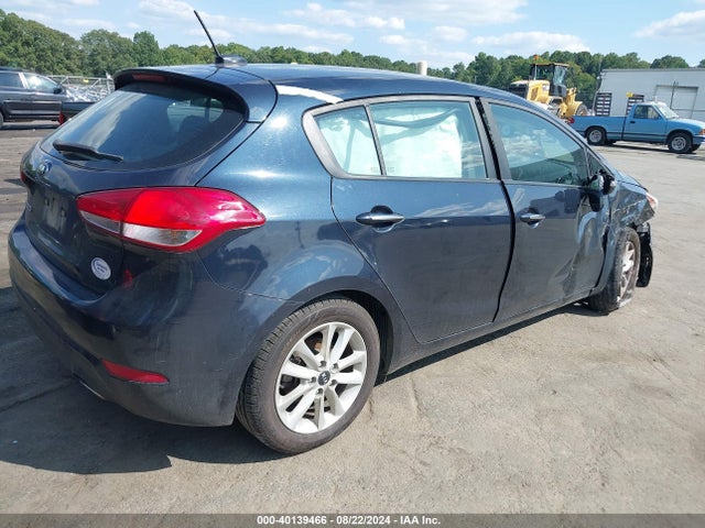 KIA FORTE LX 2017 KNAFK5A86H5693917 Image 4