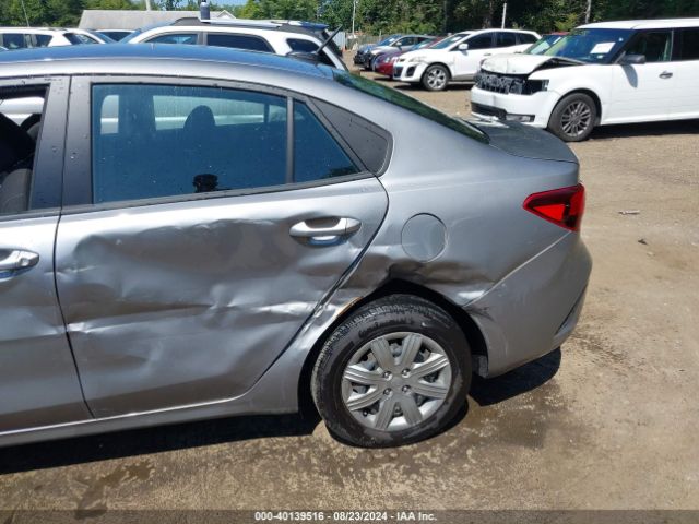 3KPA24AD8PE621592 KIA RIO S