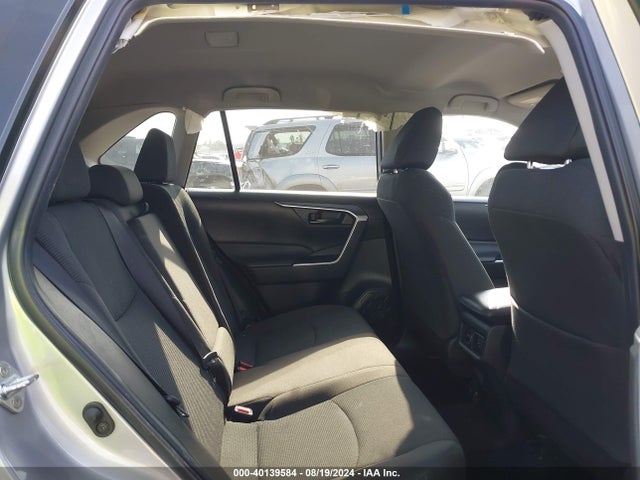 Toyota RAV4 LE 2022 2T3H1RFV0NC187445 Image 8