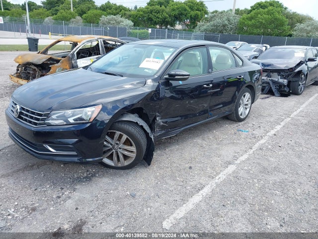 1VWLA7A37KC004914 Volkswagen Passat 2.0t Wolfsburg Edition