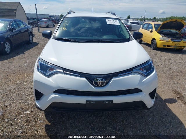 Toyota RAV4 LE 2017 2T3BFREV5HW623332 Image 13