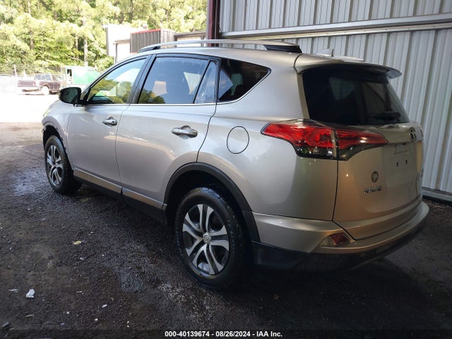 Toyota RAV4 LE 2017 2T3BFREV0HW629930 Image 3