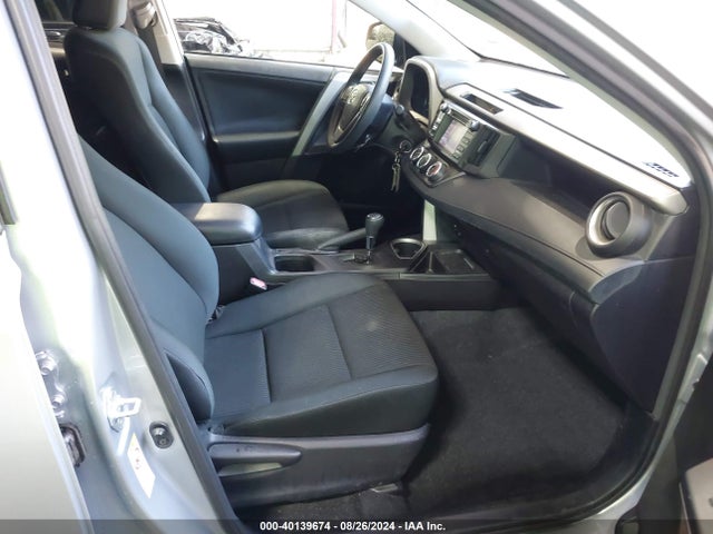 Toyota RAV4 LE 2017 2T3BFREV0HW629930 Image 5
