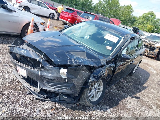 Ford FOCUS SE 2017 1FADP3F2XHL258923 Image 2