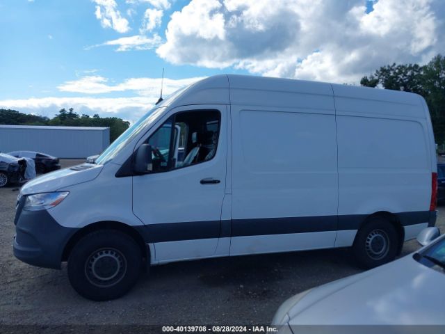 W1Y4DBHY9MT049905 Mercedes-Benz Sprinter 2500 Standard Roof I4 Diesel