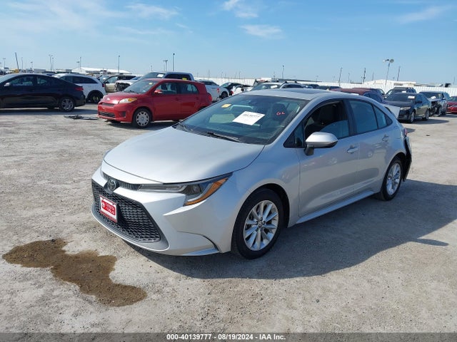 Toyota COROLLA LE 2020 5YFHPRAE0LP016285 Image 2