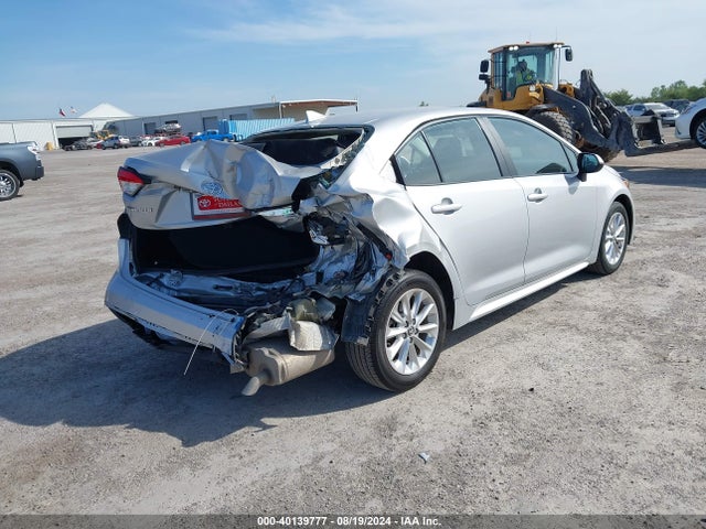 Toyota COROLLA LE 2020 5YFHPRAE0LP016285 Image 4
