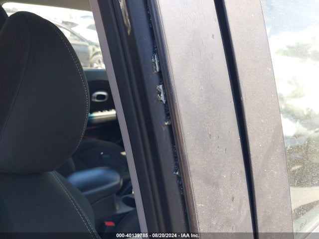 KIA Soul 2016 KNDJN2A23G7326118 Image 13