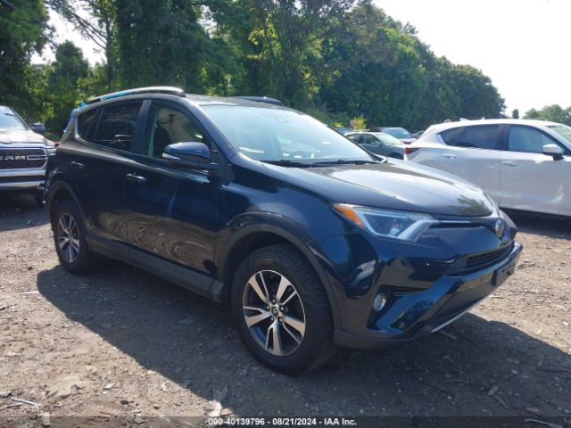 JTMRFREV2HD208318 Toyota Rav4 Xle