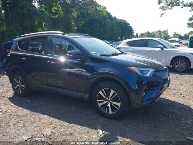 JTMRFREV2HD208318 Toyota Rav4 Xle