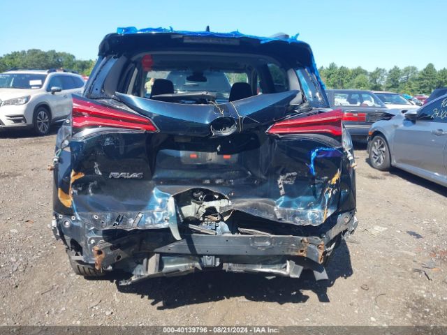 JTMRFREV2HD208318 Toyota Rav4 Xle