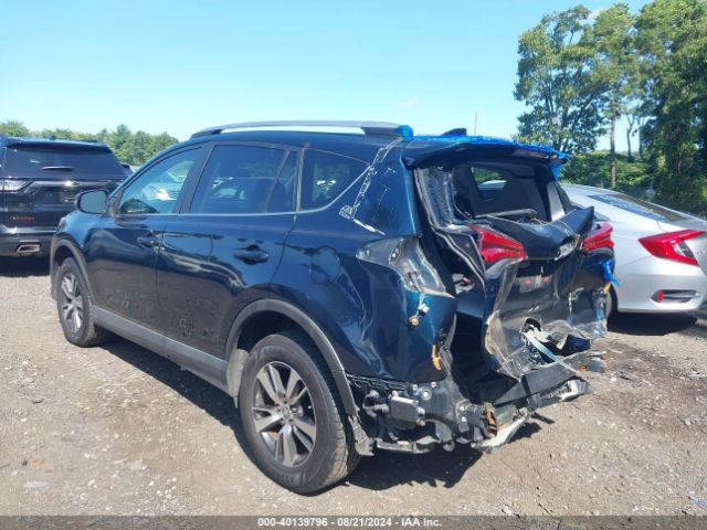 JTMRFREV2HD208318 Toyota Rav4 Xle