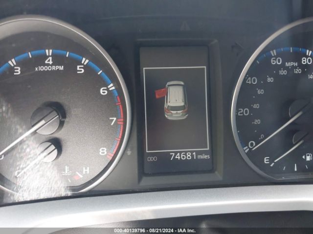 JTMRFREV2HD208318 Toyota Rav4 Xle