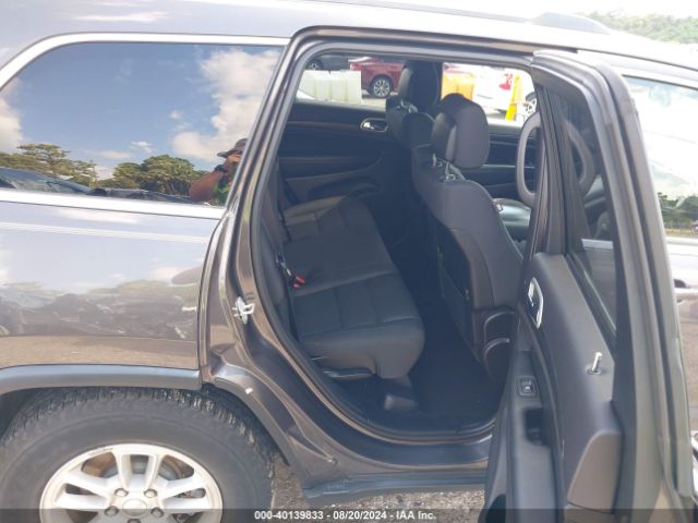 1C4RJEAG9KC789781 Jeep Grand Cherokee Laredo E 4x2