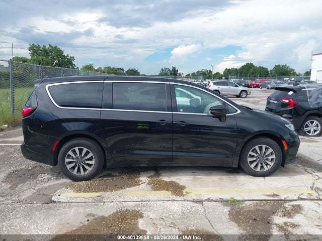 Chrysler Pacifica Hybrid Select 2024 2C4RC1S77RR130715 Image 13