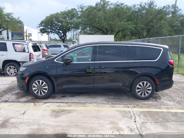 Chrysler Pacifica Hybrid Select 2024 2C4RC1S77RR130715 Image 14