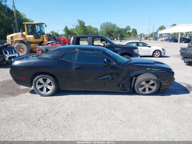 2C3CDZAG2MH627225 Dodge Challenger Sxt