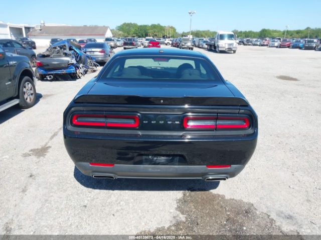 2C3CDZAG2MH627225 Dodge Challenger Sxt