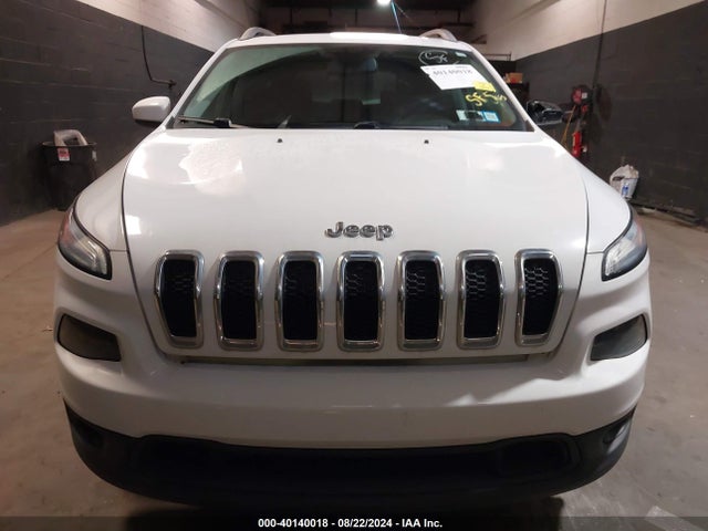1C4PJMCS8HW602041 Jeep Cherokee Latitude 4x4