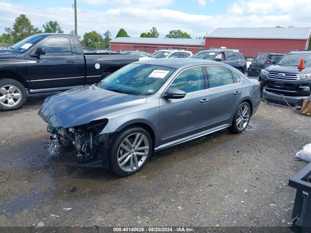 1VWDT7A39HC051563 Volkswagen Passat 1.8t R-line
