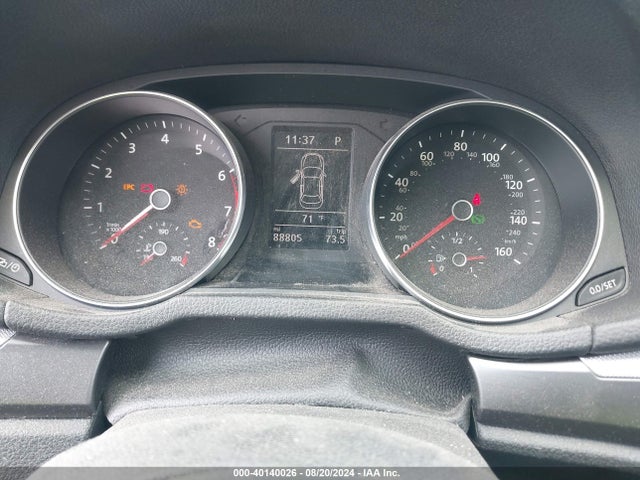1VWDT7A39HC051563 Volkswagen Passat 1.8t R-line