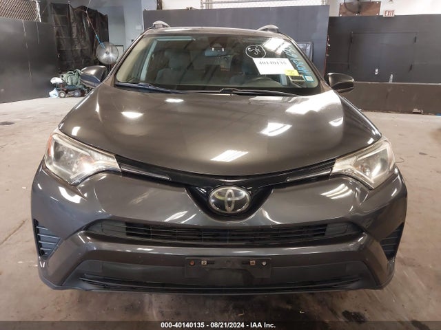 Toyota RAV4 LE 2017 JTMBFREV1HJ138717 Image 12