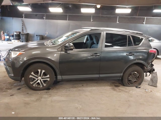 Toyota RAV4 LE 2017 JTMBFREV1HJ138717 Image 14