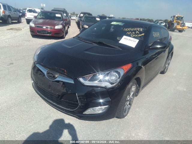 Hyundai Veloster Value Edition 2017 KMHTC6AD9HU320846 Image 2