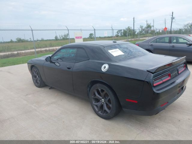 2C3CDZAG7JH229780 Dodge Challenger Sxt