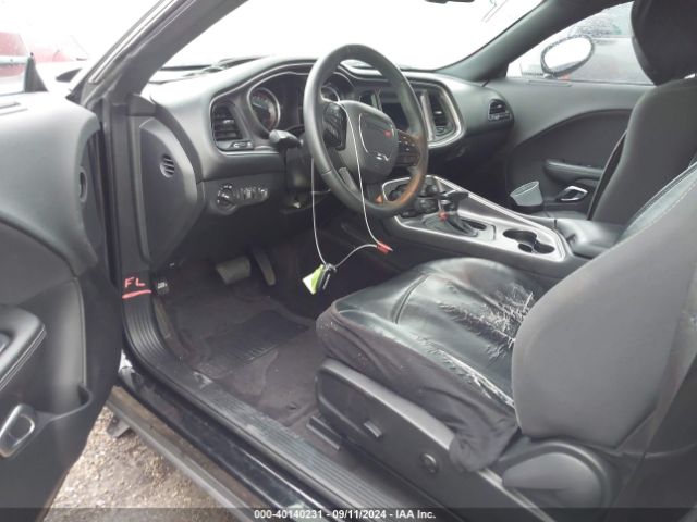 2C3CDZAG7JH229780 Dodge Challenger Sxt