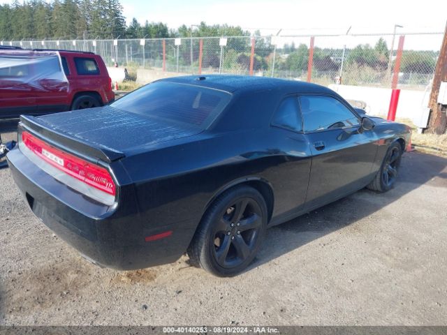 2C3CDYBT5EH241972 Dodge Challenger R/t Plus