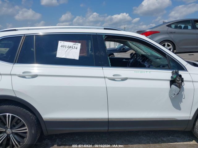 3VV2B7AX6JM086552 Volkswagen Tiguan 2.0t Se/2.0t Sel