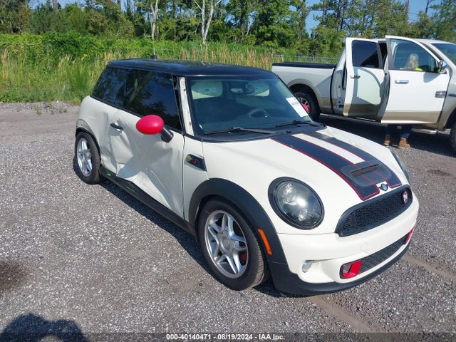 2011 MINI COOPER S WMWSV3C56BTY20374 Photo 0