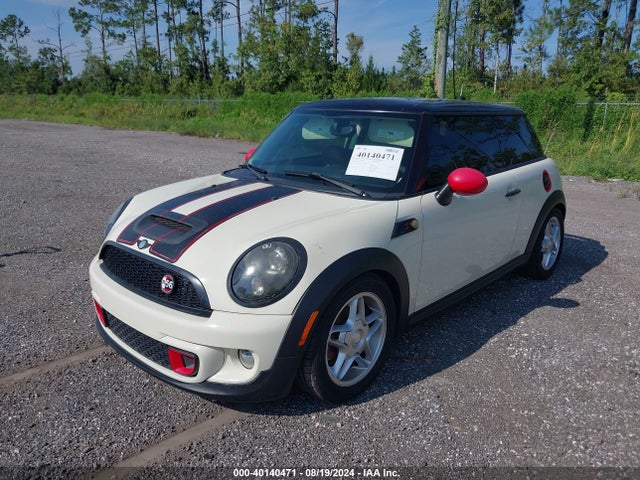 2011 MINI COOPER S WMWSV3C56BTY20374 Photo 1