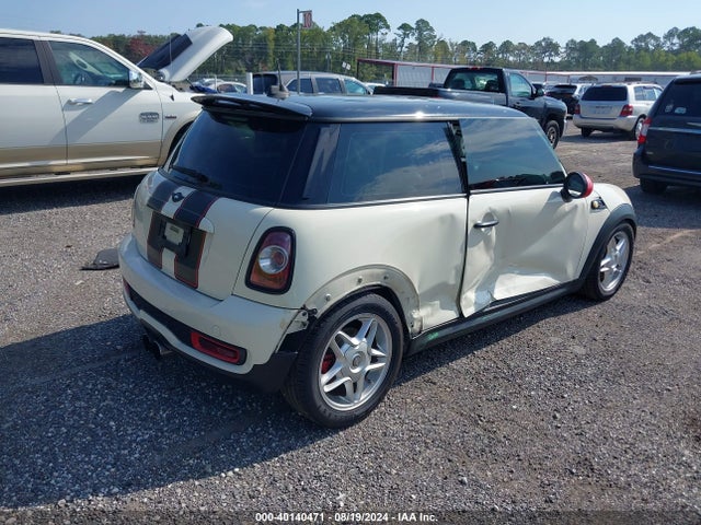 2011 MINI COOPER S WMWSV3C56BTY20374 Photo 3