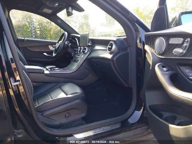 WDC0G4KB5JV066205 Mercedes-Benz Glc 300 4matic