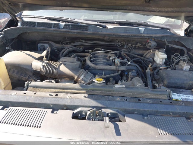 5TFEY5F15EX149756 Toyota Tundra Sr5 5.7l V8