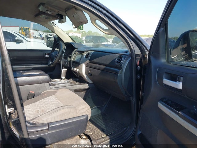 5TFEY5F15EX149756 Toyota Tundra Sr5 5.7l V8