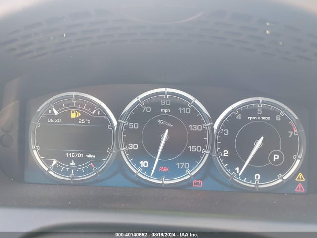 2011 JAGUAR XJ SAJWA2GB9BLV09016 Photo 6