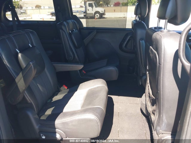 2C4RC1HG3FR742235 Chrysler Town & Country S