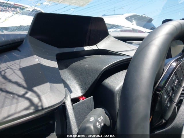 JTDACAAU1R3015637 Toyota Prius Limited