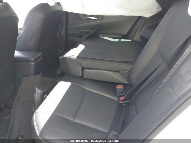 JTDACAAU1R3015637 Toyota Prius Limited