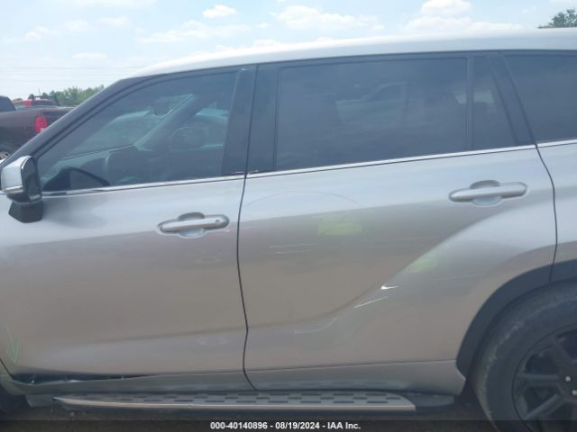 5TDCZRAH7NS141146 Toyota Highlander L