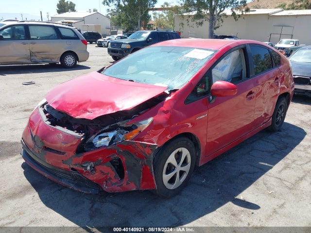 Toyota Prius Two 2014 JTDKN3DU0E0390646 Image 2