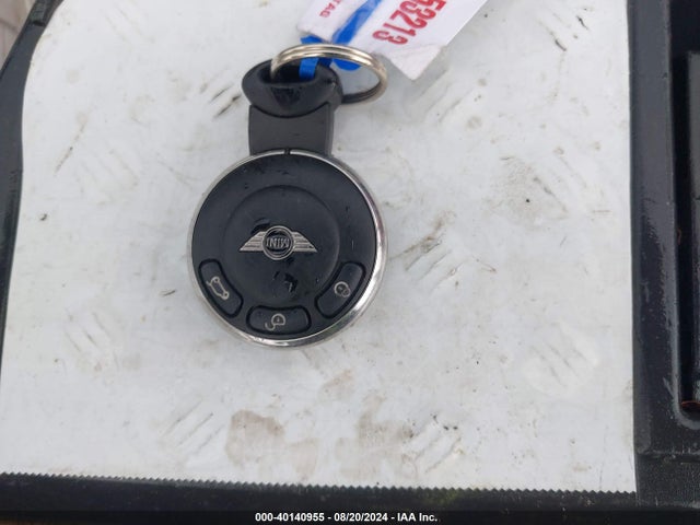 2008 MINI COOPER S WMWMF73508TV39046 Photo 10