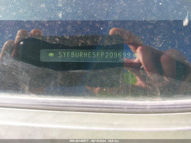 5YFBURHE5FP209699 Toyota COROLLA LE
